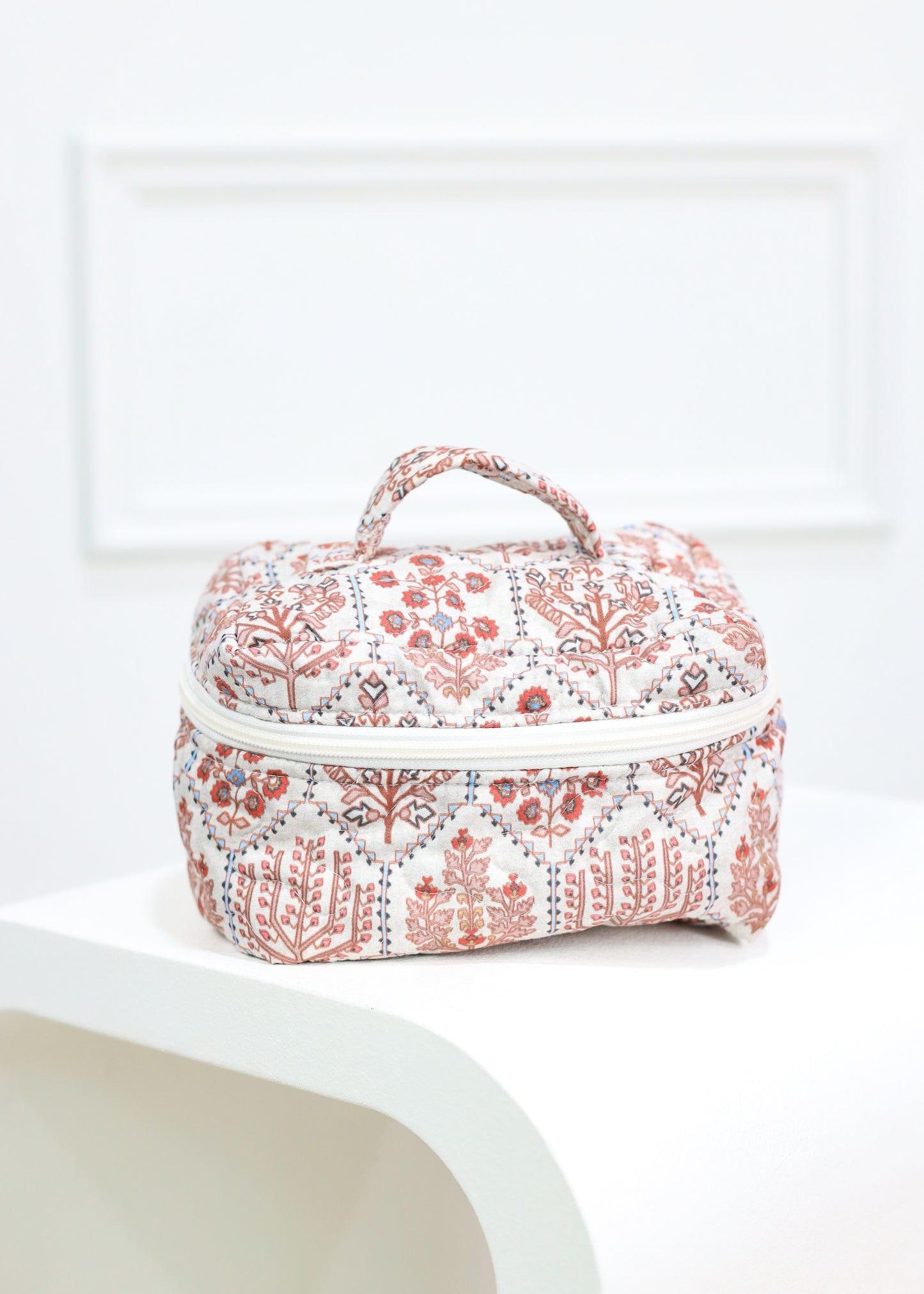 Tavi Sand Quilted Travel Case