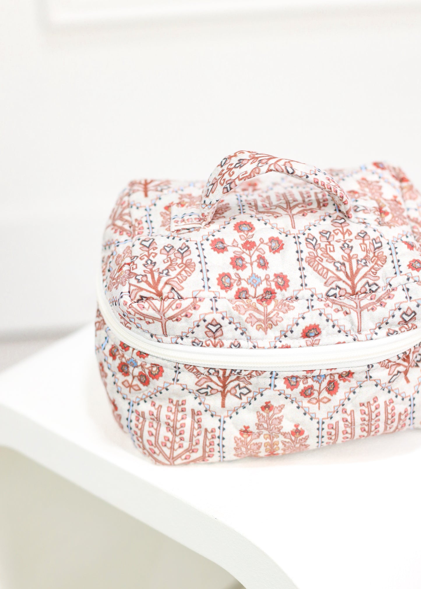 Tavi Sand Quilted Travel Case