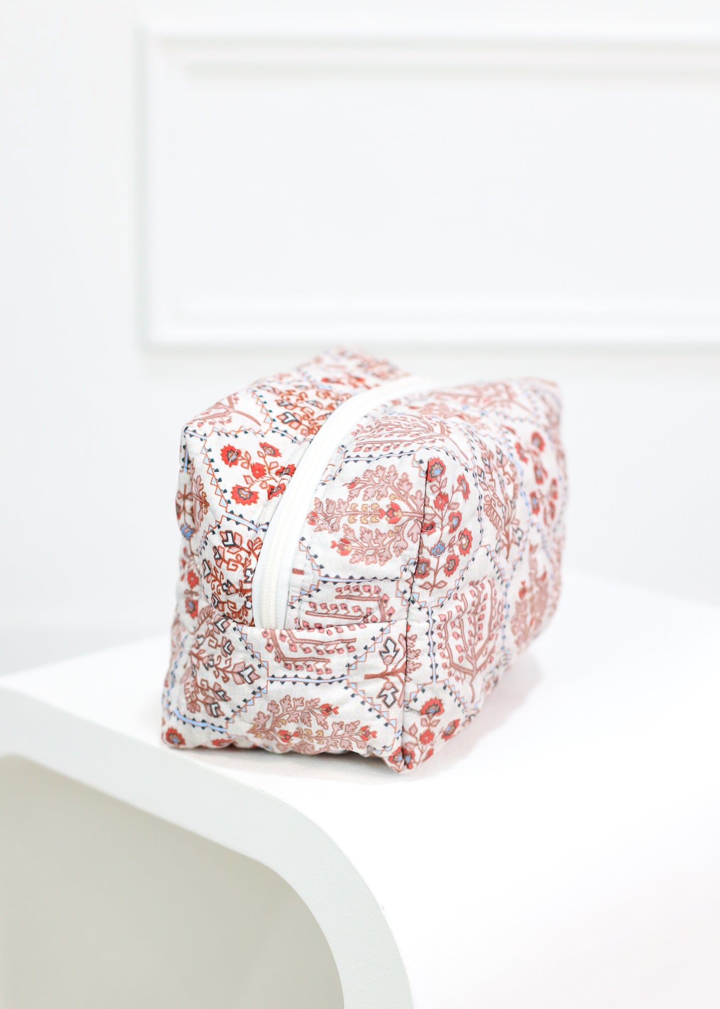 Tavi Sand Patchwork Quilted Makeup Bag L
