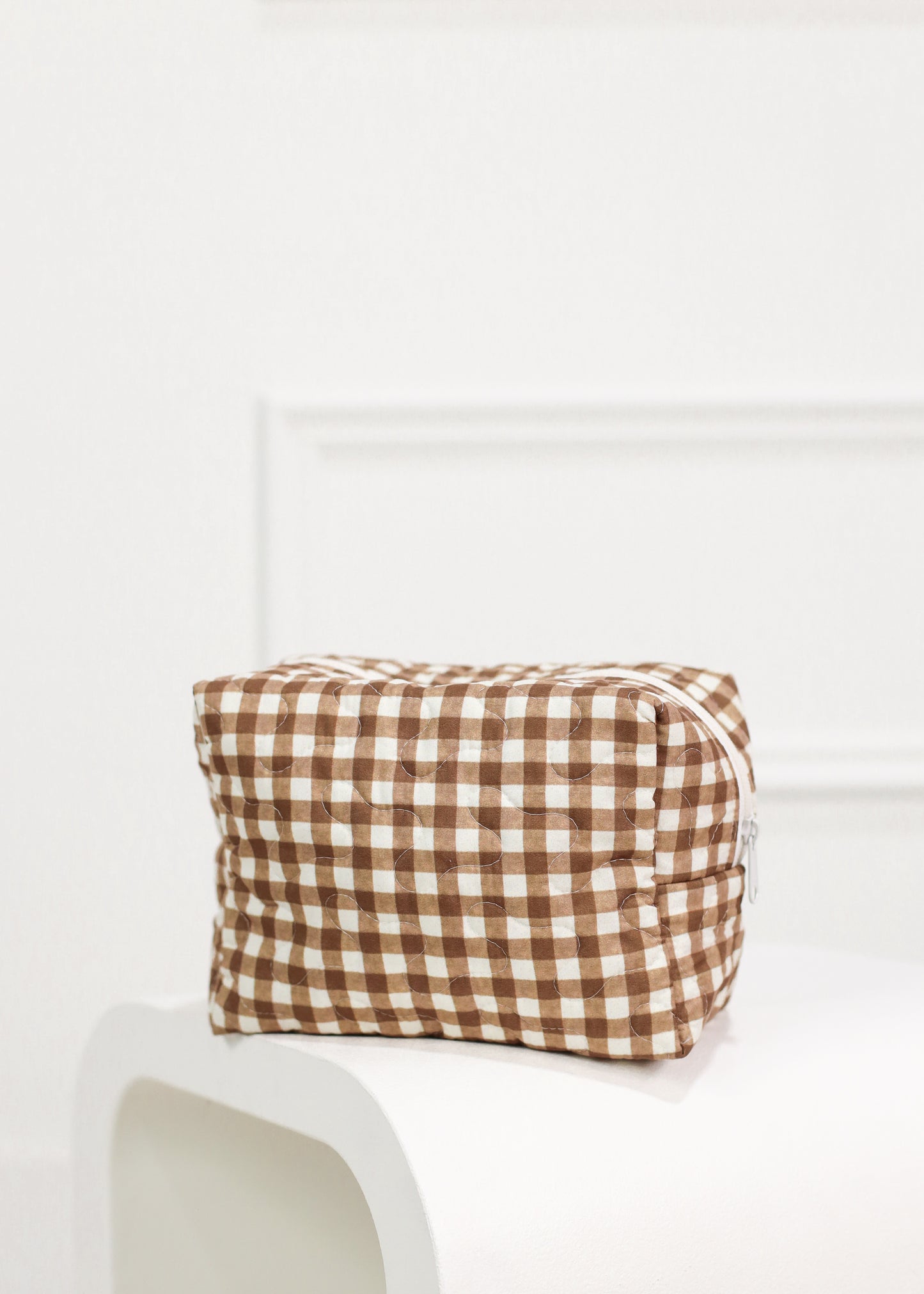 Brown Gingham Quilted Makeup Bag L