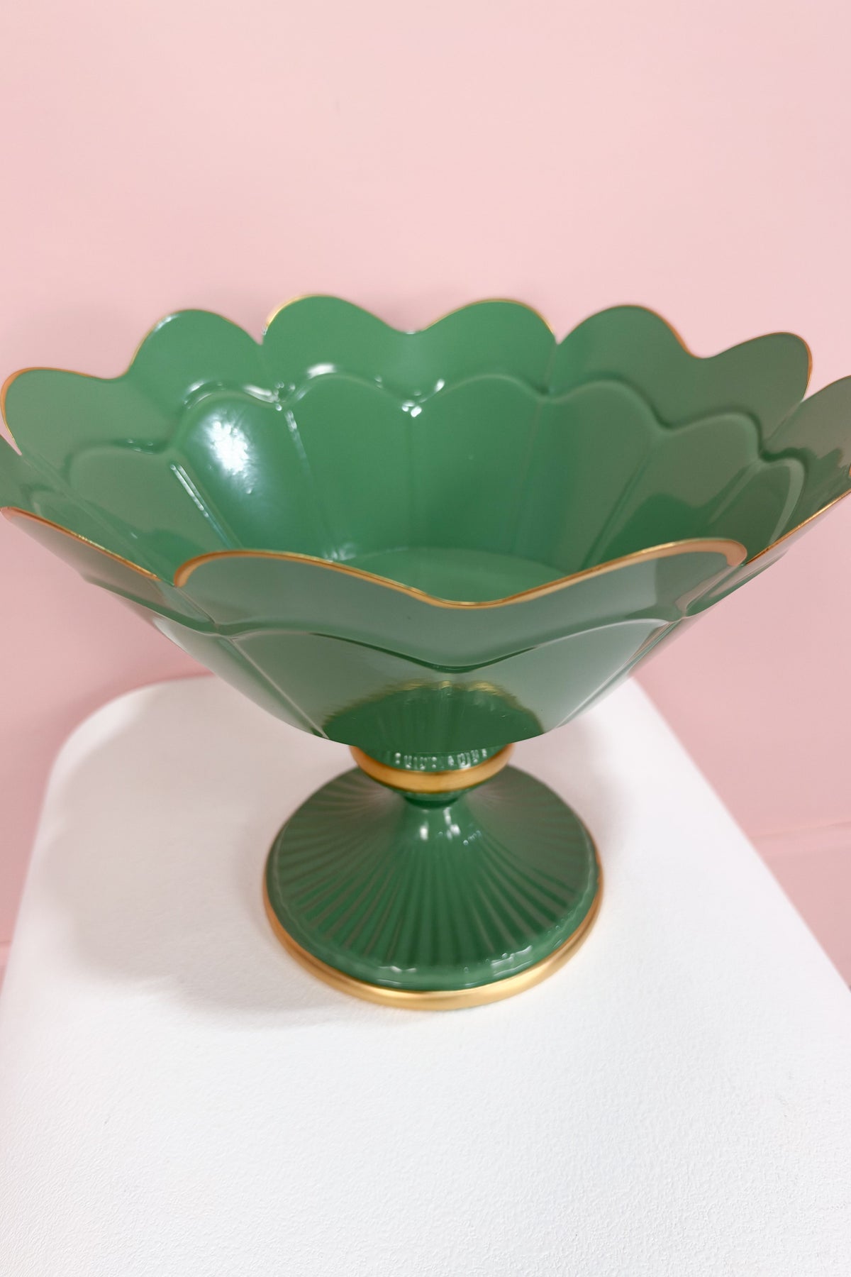 Scallop Footed Planter