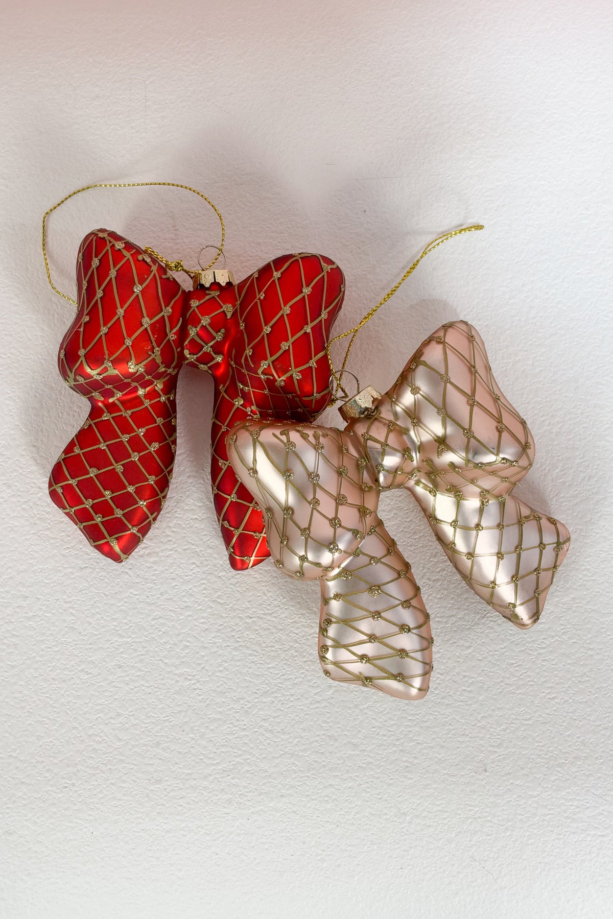 Glass Bow Ornament w/ Glitter
