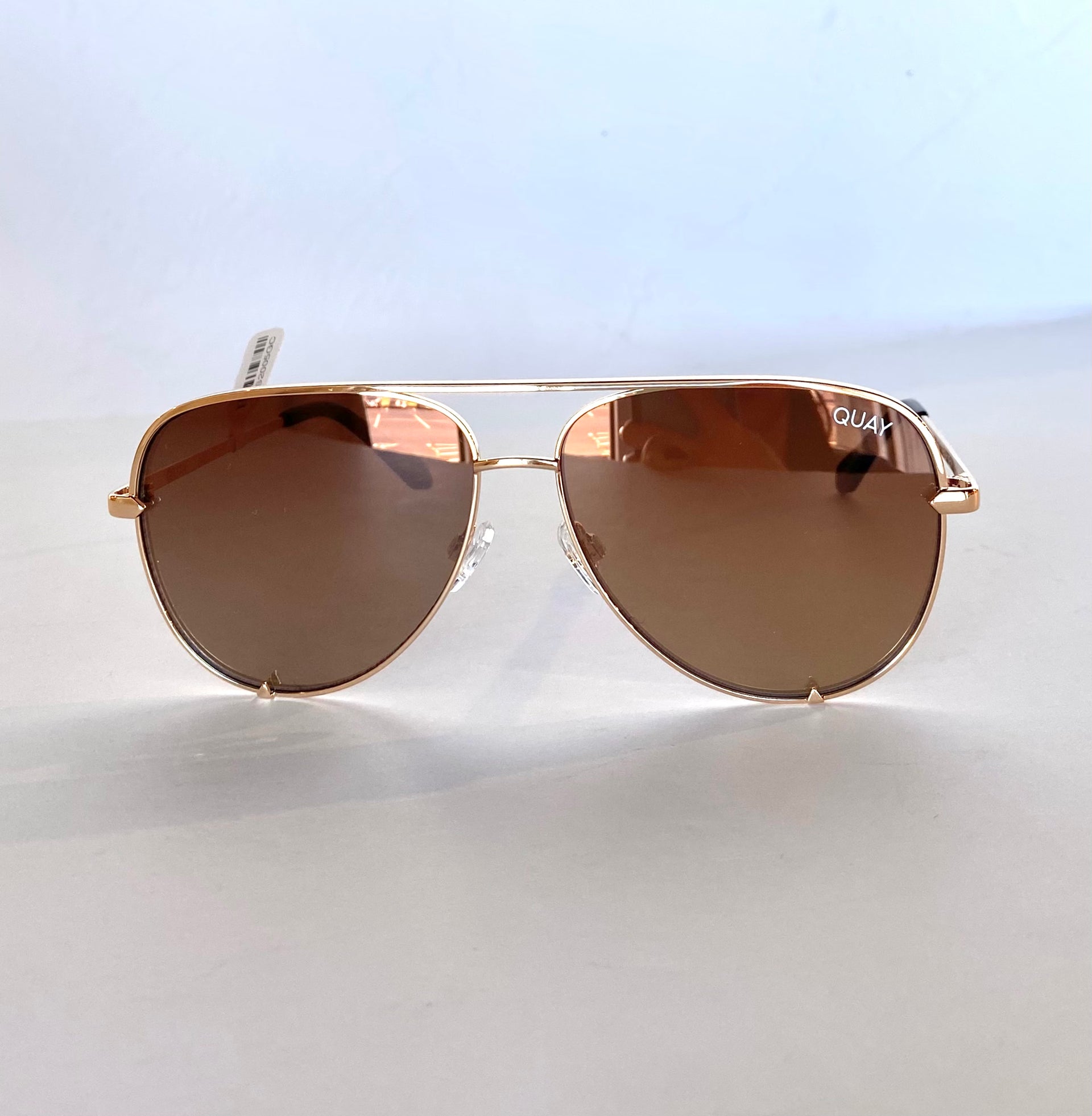 NEW QUAY Champagne light gold LARGE Aviator Sunglasses * READ Quay High Key Large Gold Aviators – The Vintage Leopard main image 4