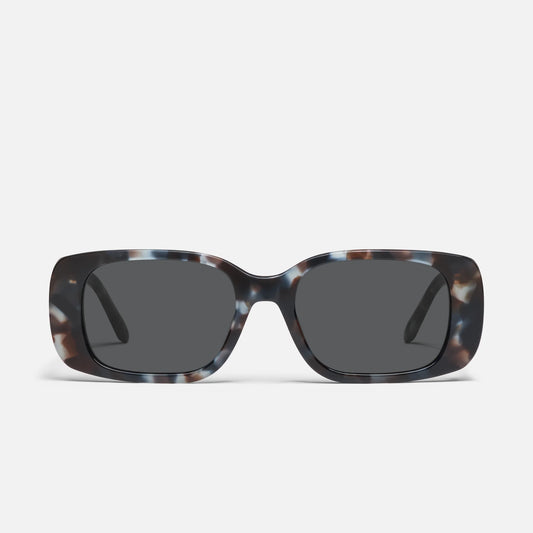 Karma Quay Sunglasses - Storm Tort/Smoke