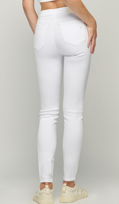 Amelia High Rise Skinny Jeans With Clean Hem