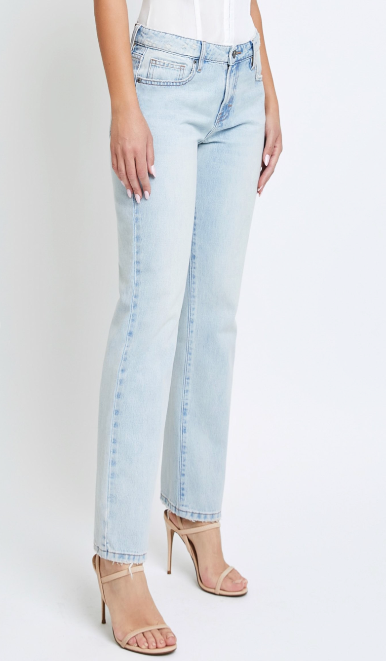 Clean Classic Light Wash Jeans