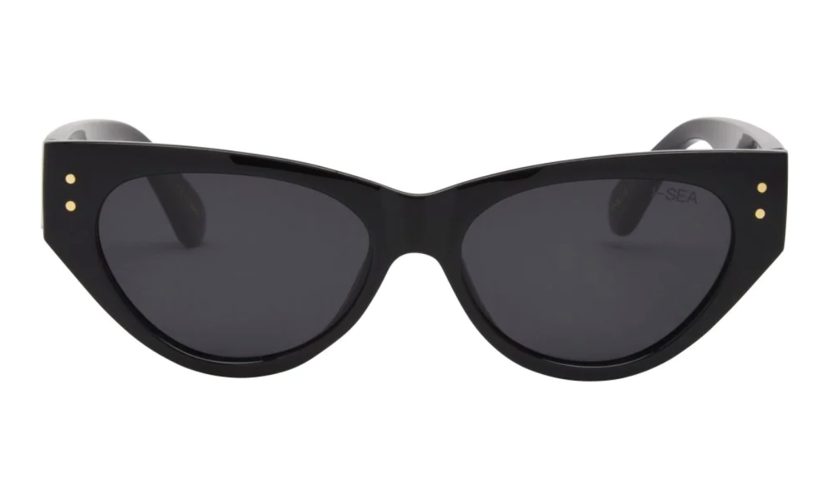 Carly iSea Sunglasses - Black/Smoke