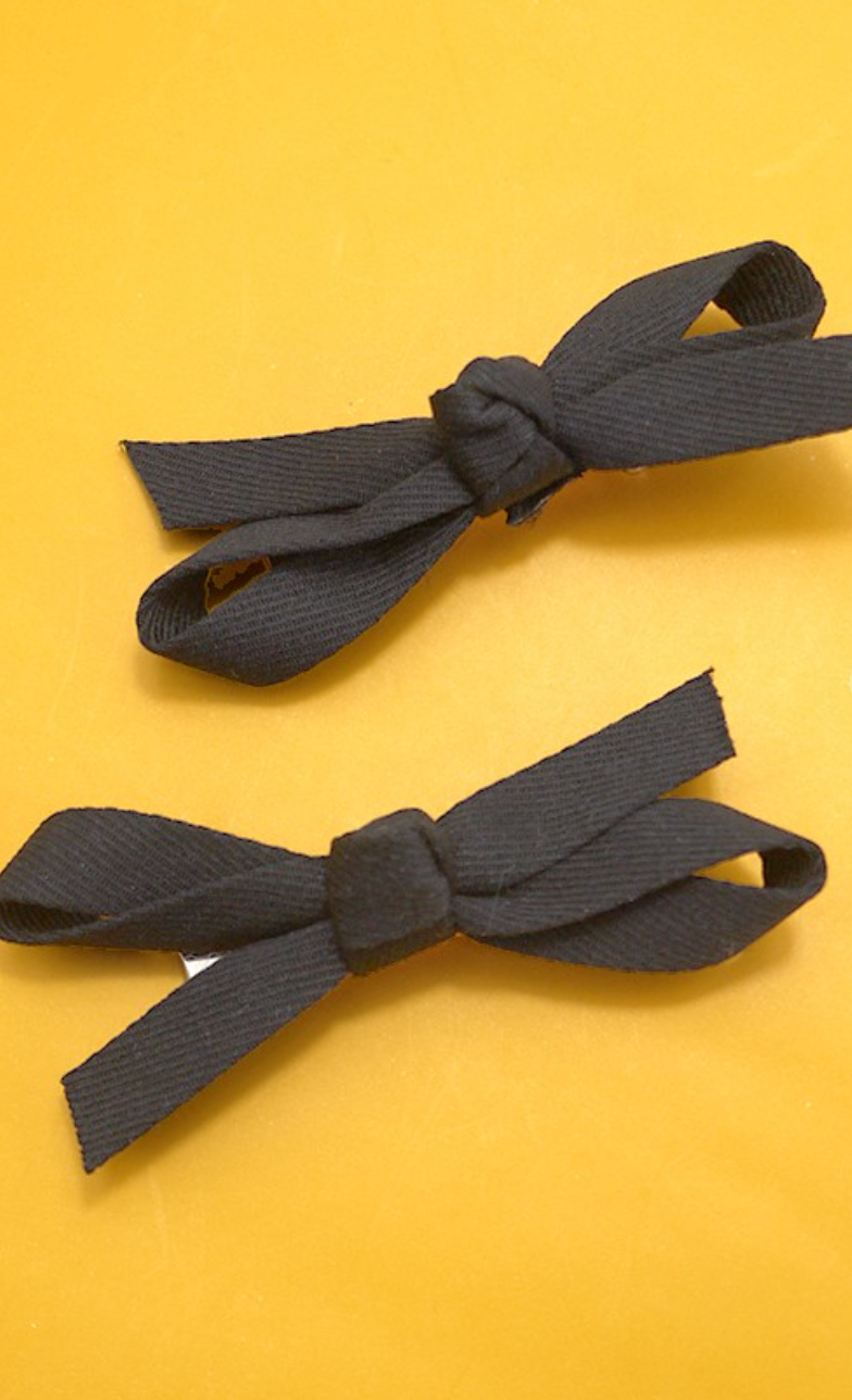 Set of 2 Bows Black