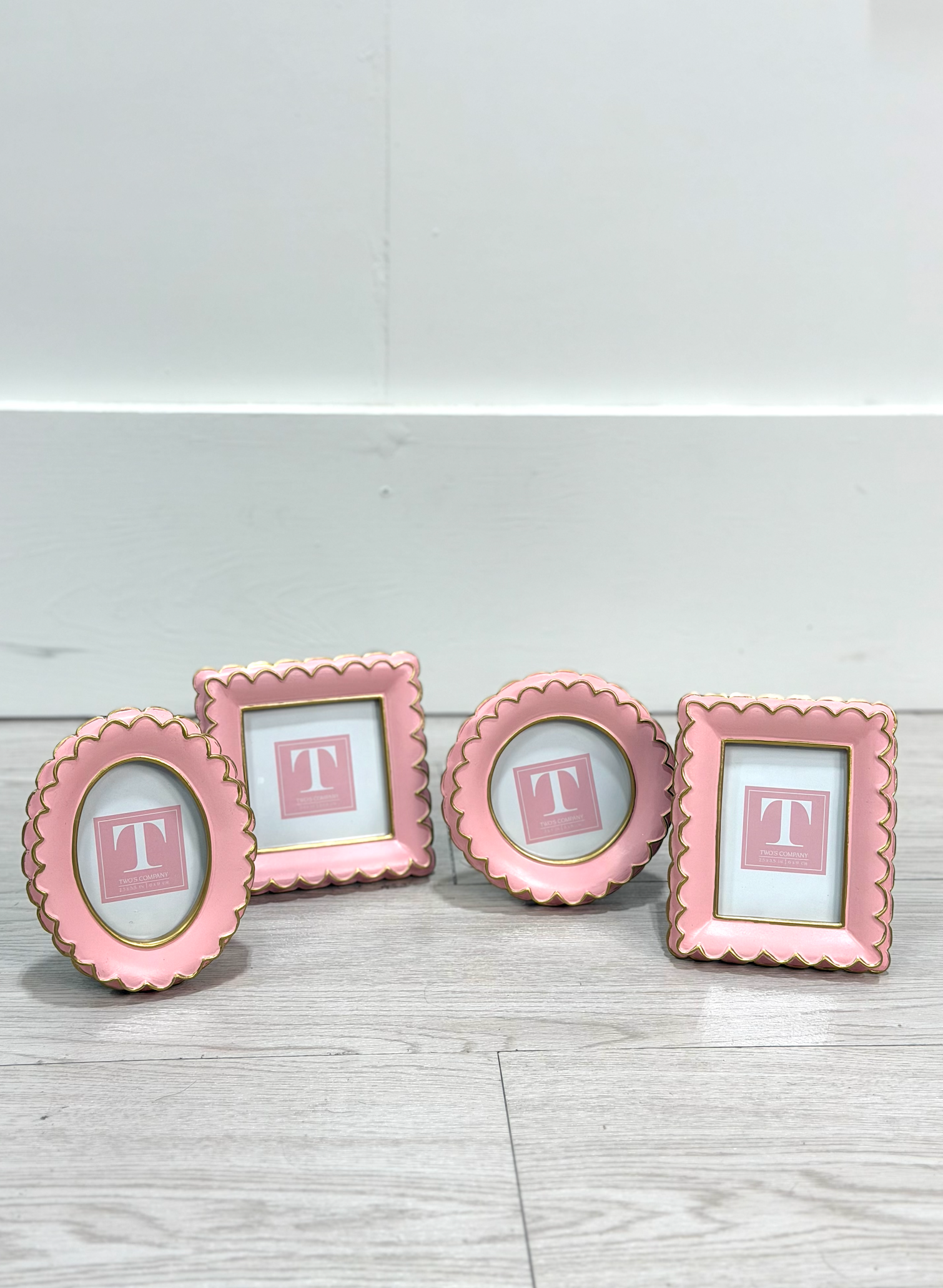 Pink Scallop Mini Frame - Clothe Boutique