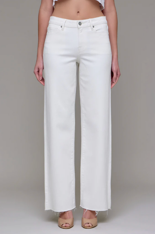 Logan Classic Dad Jeans Pearl - Clothe Boutique