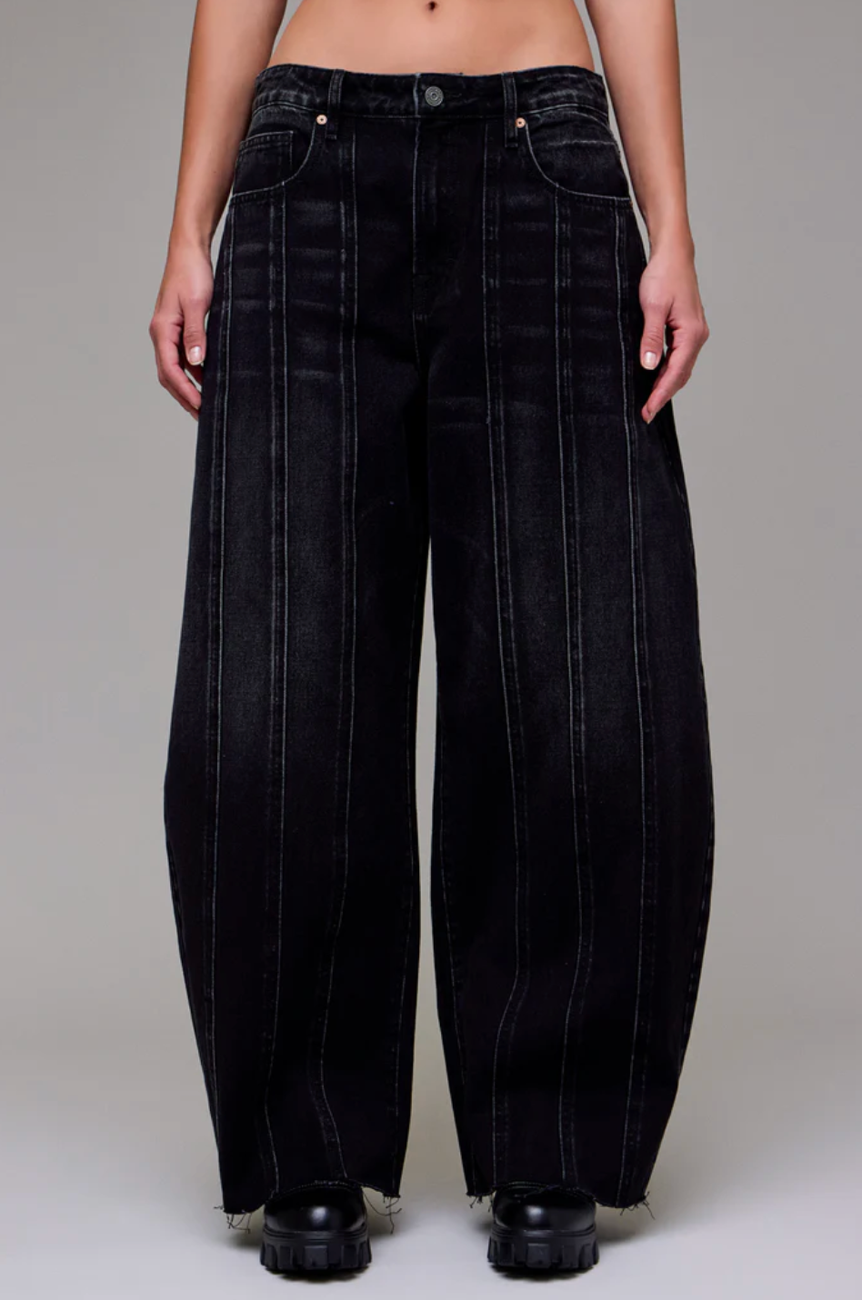Sammie Black Vintage Barrel Jeans - Clothe Boutique