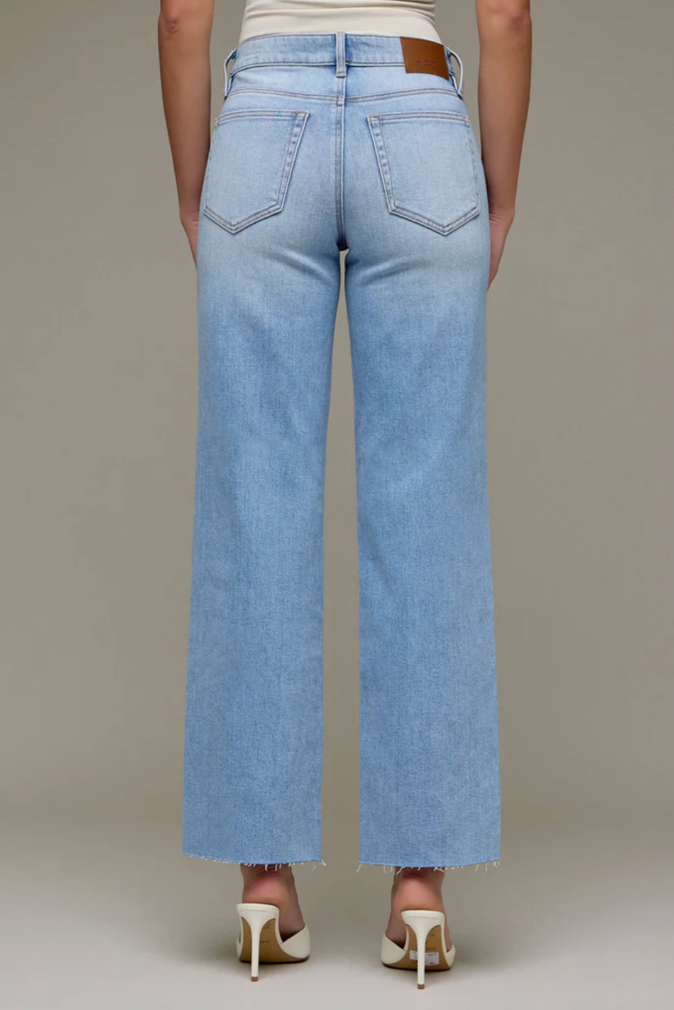 Ella Classic Straight Jeans Medium Light - Clothe Boutique