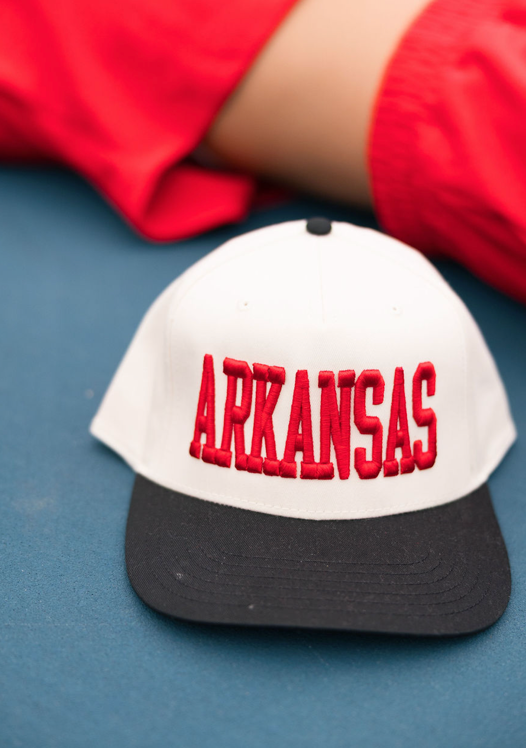Arkansas Puff Text Hat Black/Red