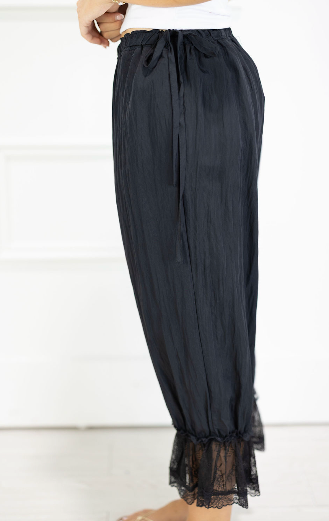 Lace Hem Bloomer Pants