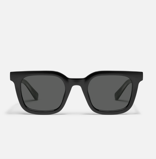 Game Over Quay Sunglasses - Black/Smoke