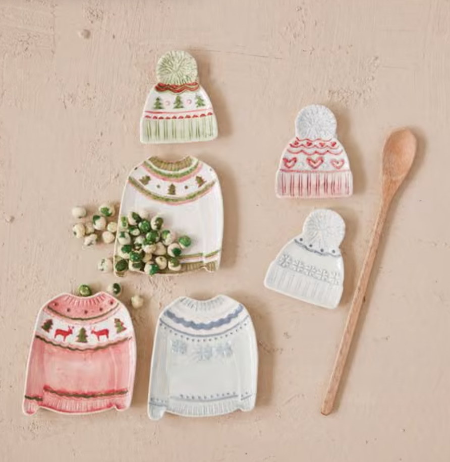 Sweater Shape Dish w/ Hat