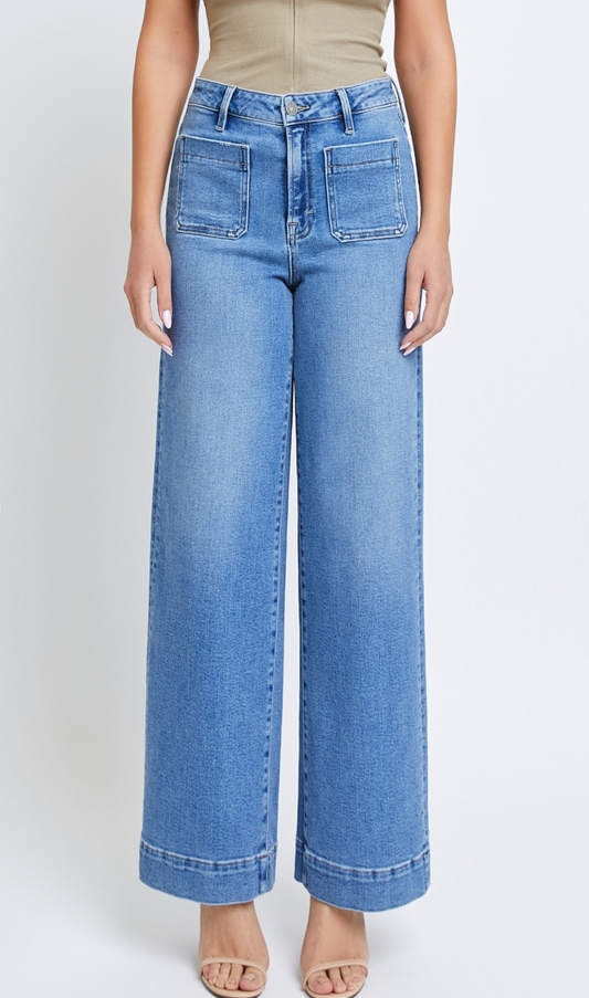 Nori Front Pocket Jeans Medium Wash