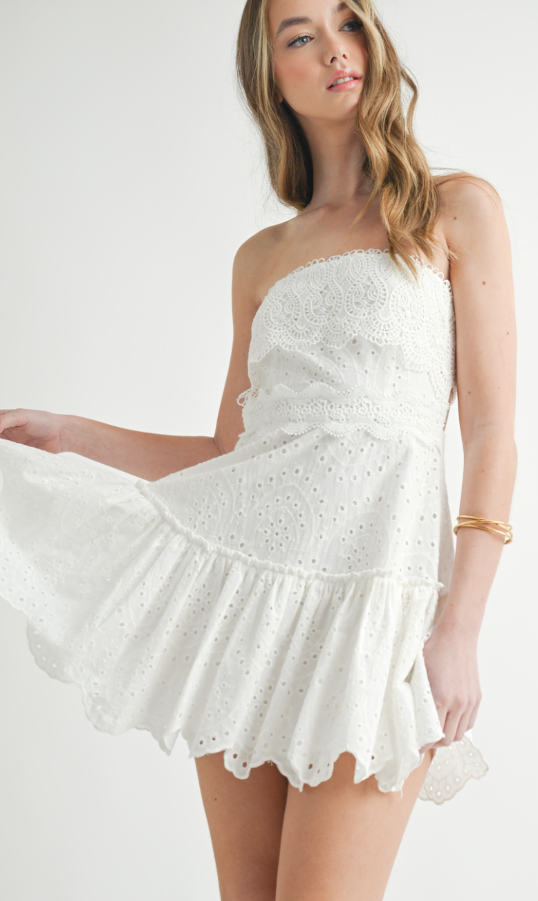Ana Strapless Lace Dress