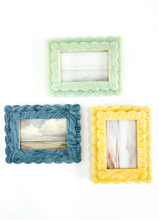 Scallop Photo Frame - Moss