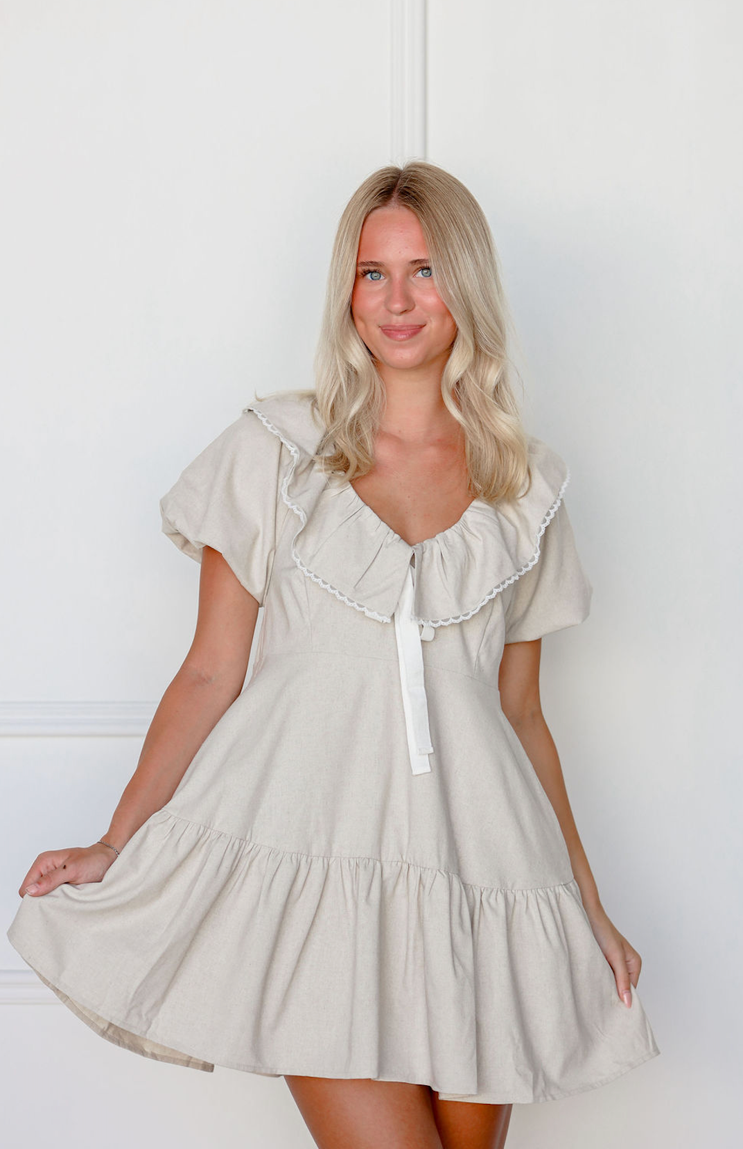 Linen Ruffle Collar Dress w/ Tie
