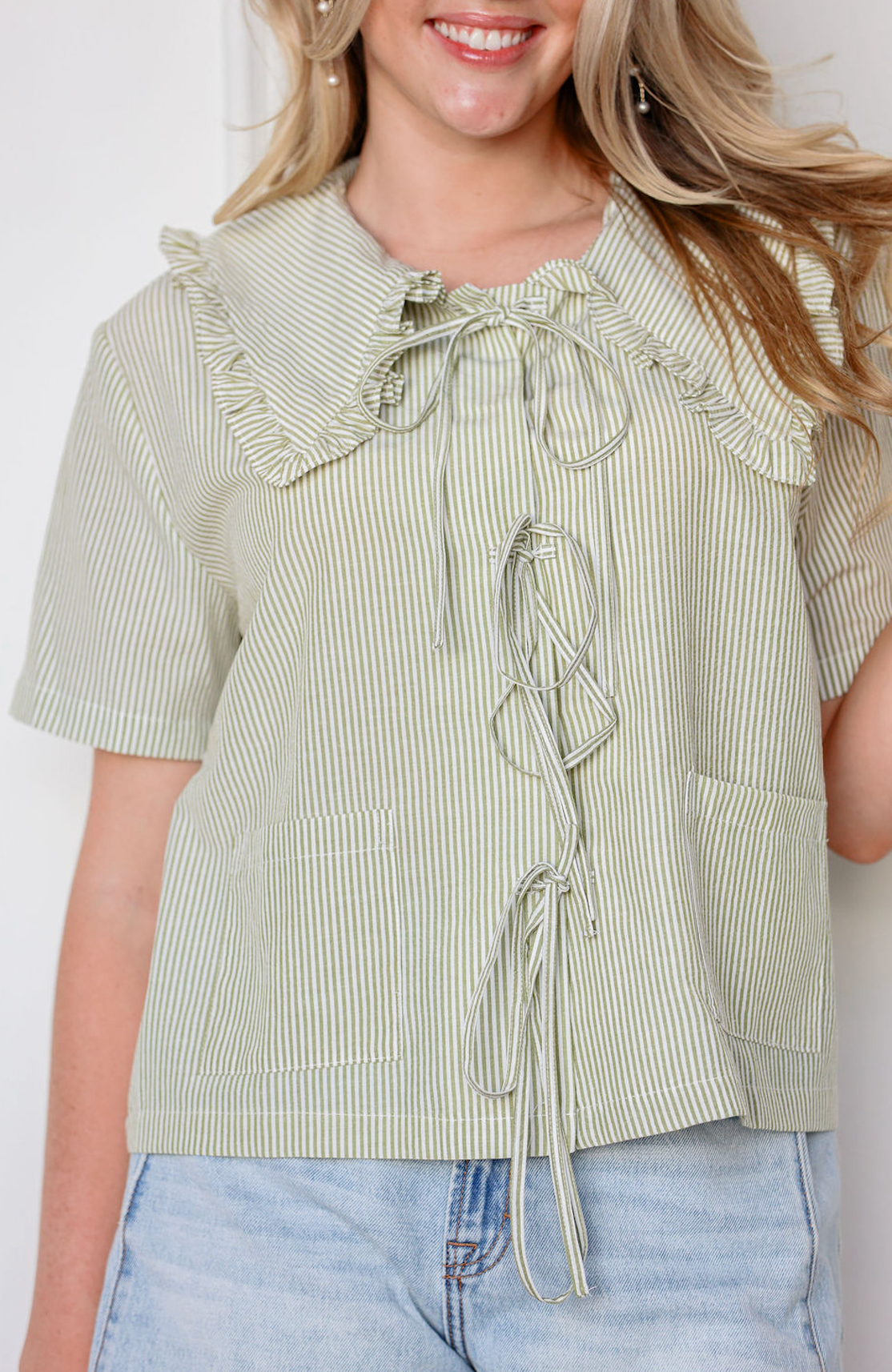 Big Collar Stripe Ties Top Olive