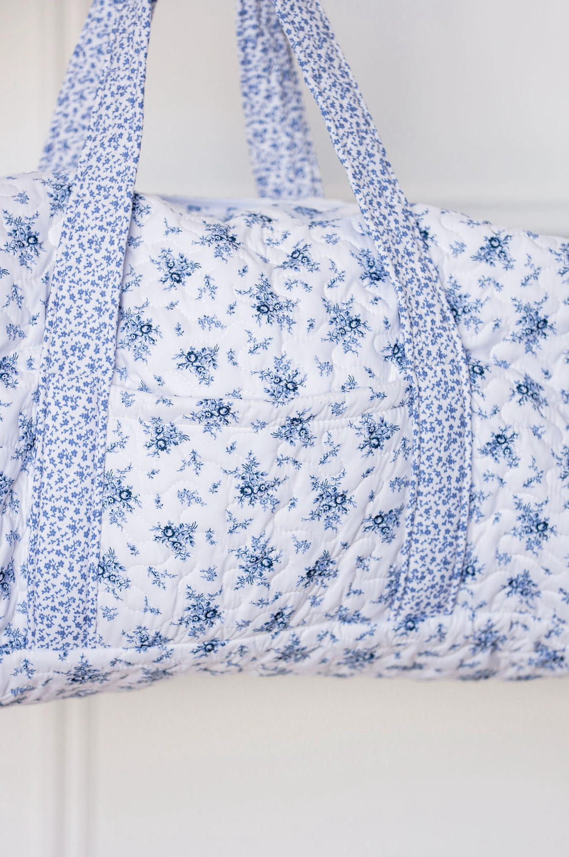 Picnic Navy Floral Quilted Duffle Bag