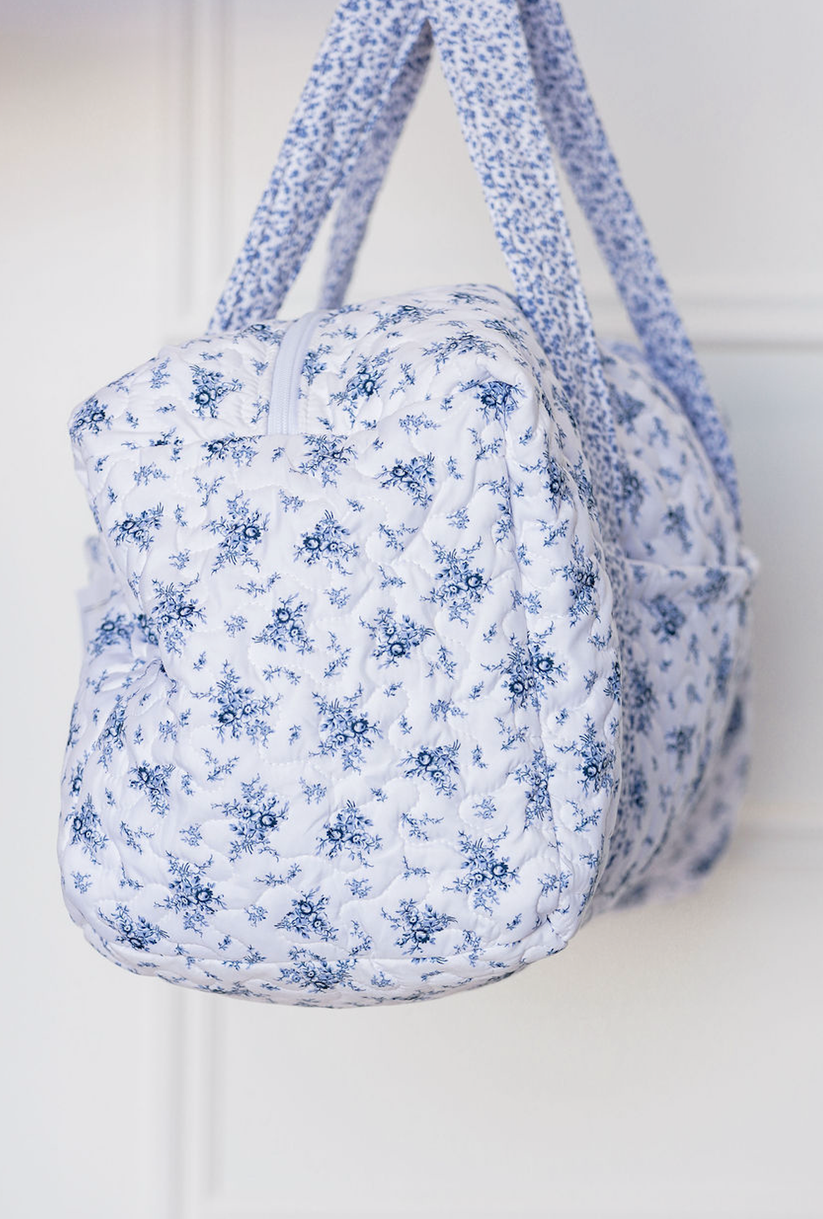 Picnic Navy Floral Quilted Duffle Bag