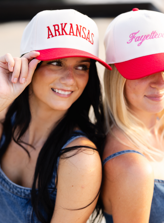 Arkansas Vintage Trucker Cream/Red