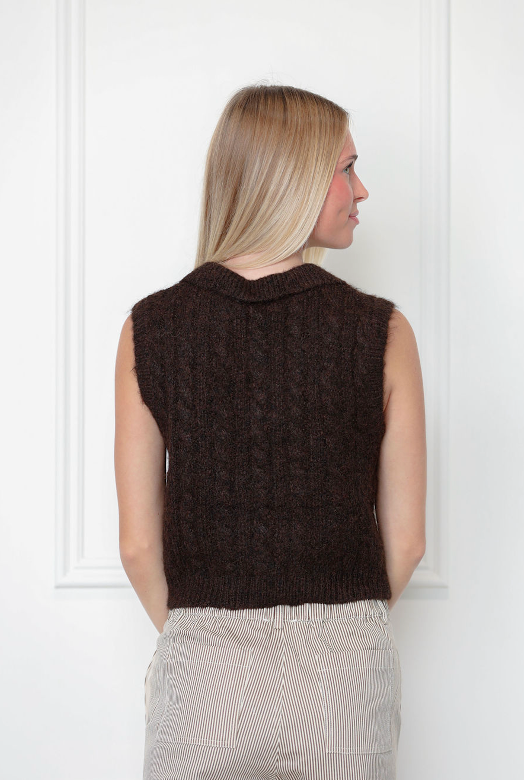 Collared Vest Knit Top Brown