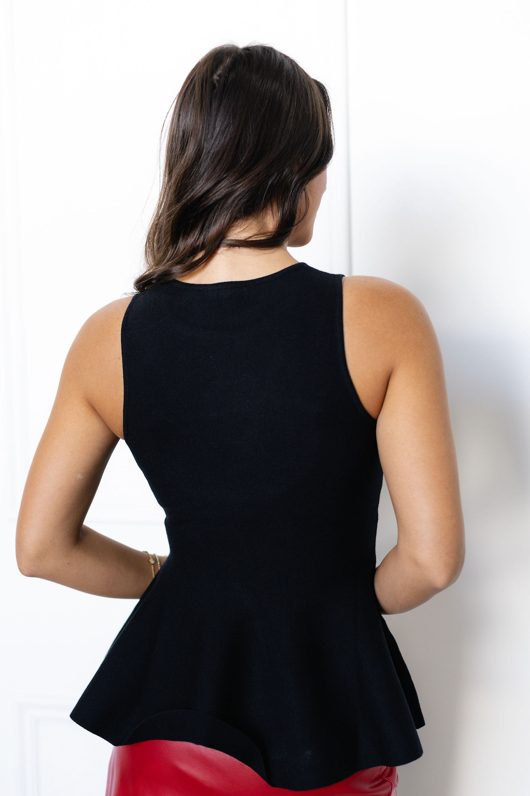 Round Neck Knit Top Black