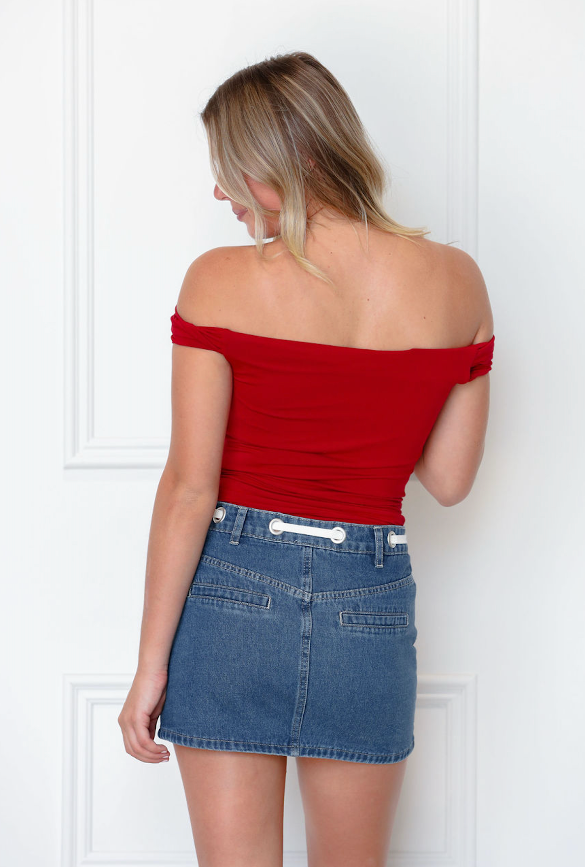 Mid-Waisted Eyelet Detail Skirt