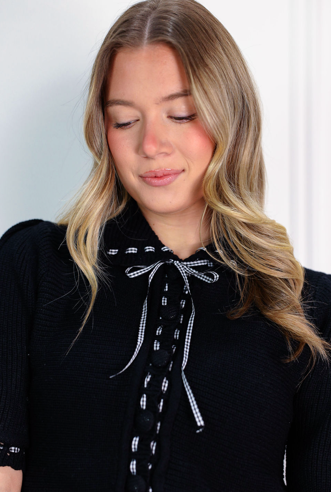 Lily Crochet Scallop Knit Top Black