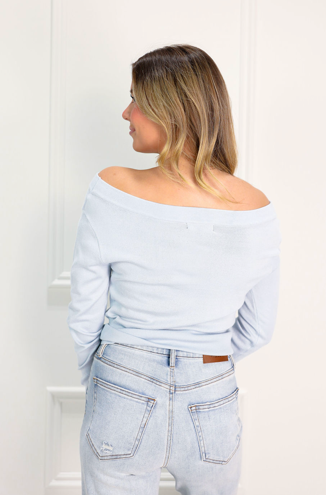 Scoop Neck Fitted Knit Top Sky
