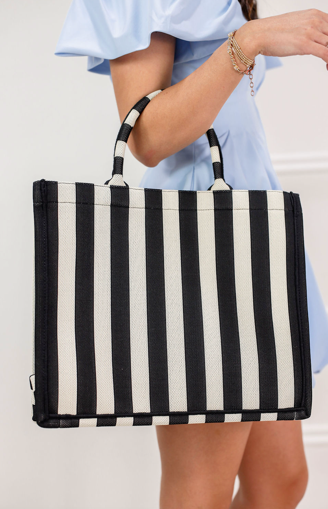 Iona Stripe Handbag Black/White - Clothe Boutique