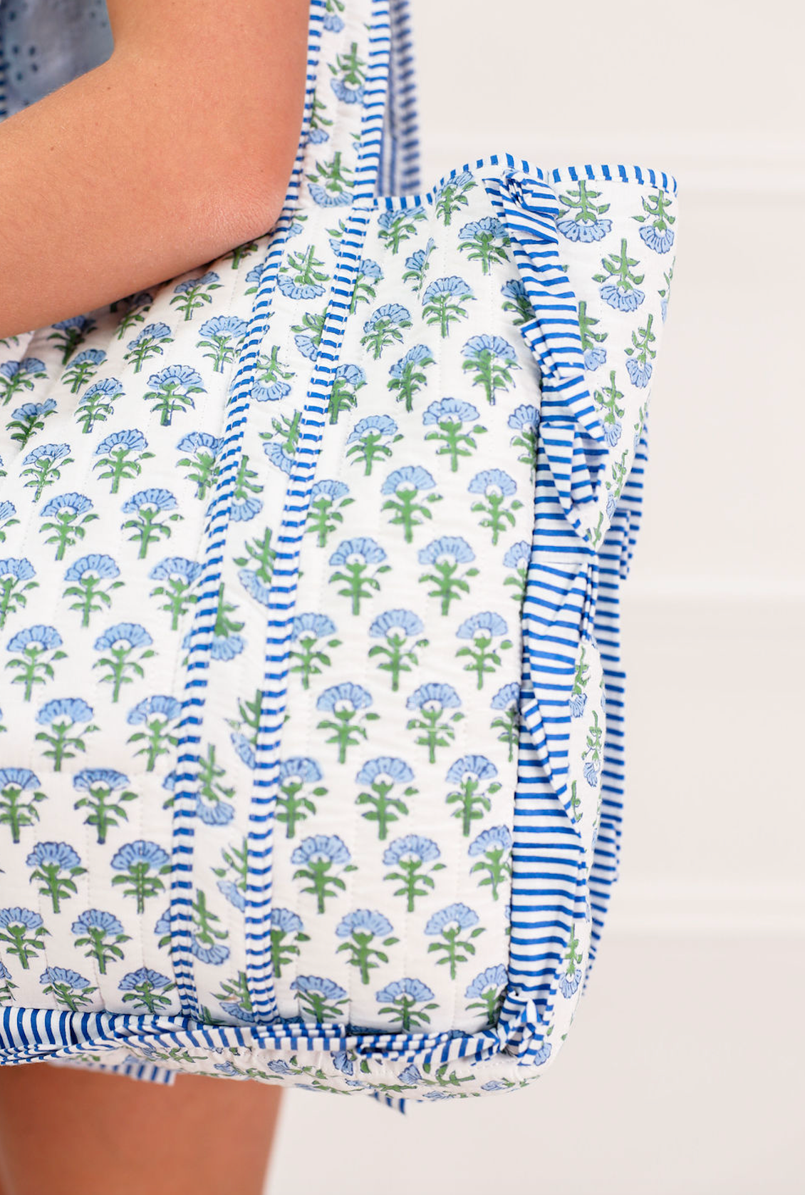 Carolina Ruffled Quilted Tote Bag - Clothe Boutique