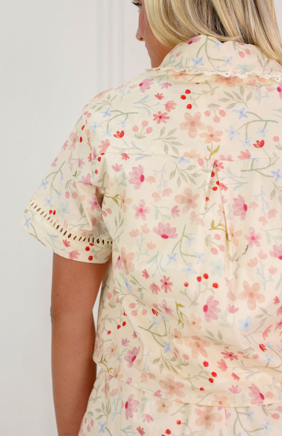 Floral Shirt & Scallop Trim Shorts Set of 2