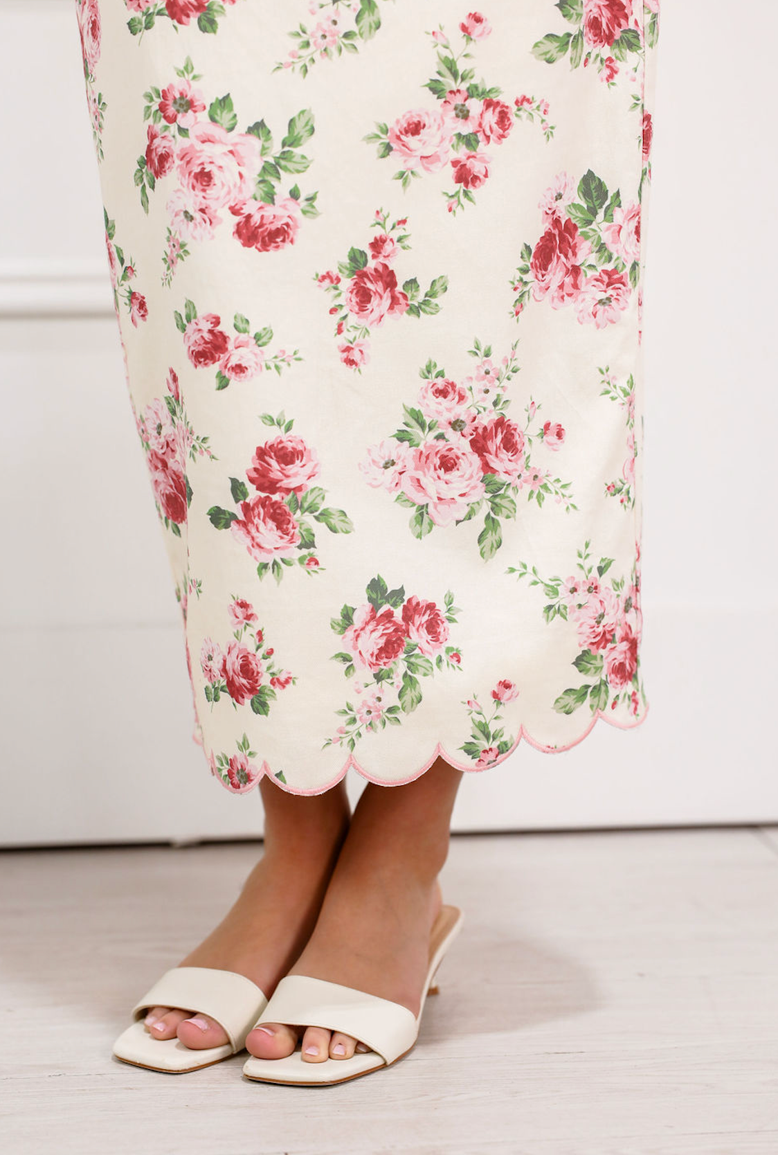 Elenor Floral Scallop Midi Dress