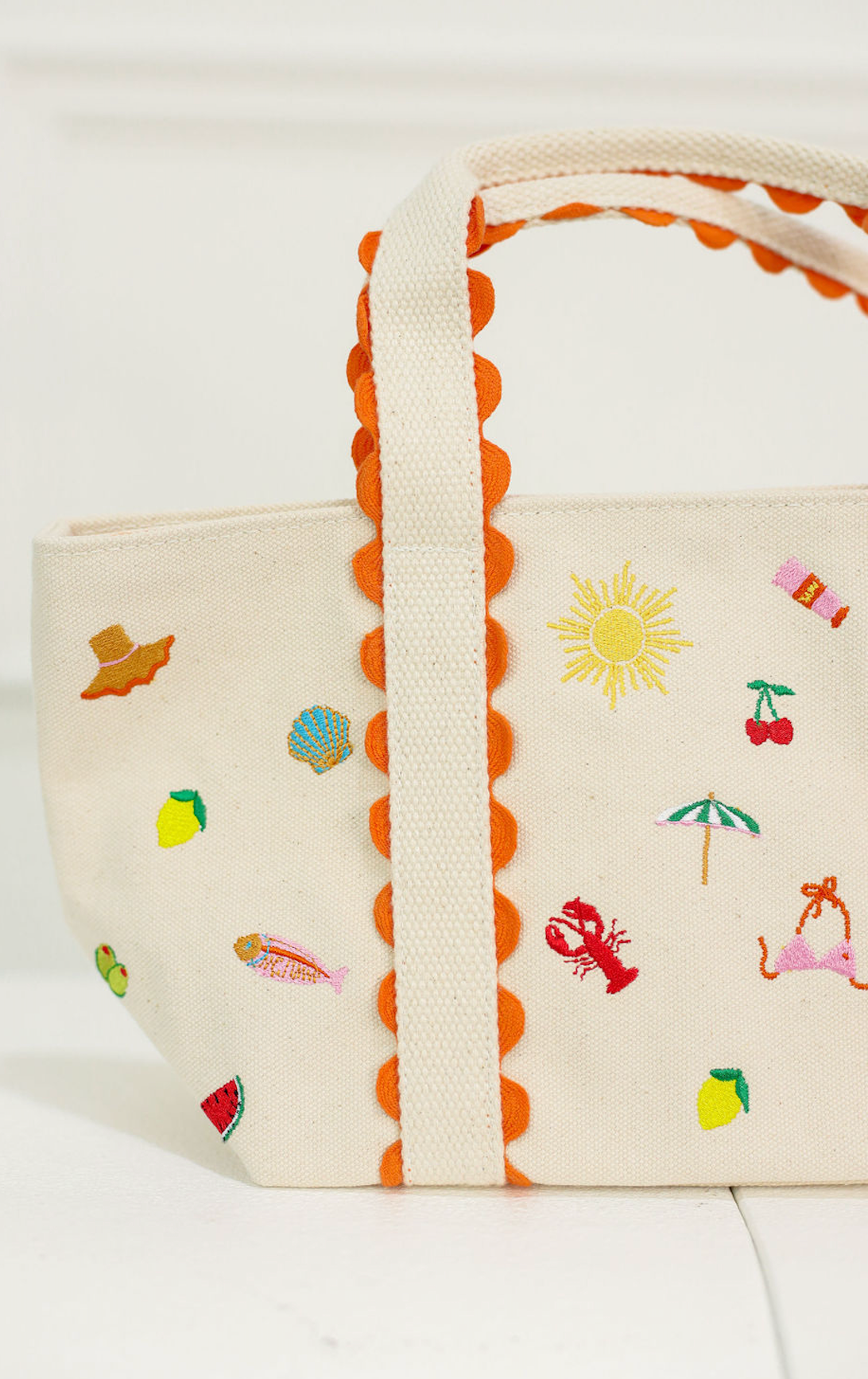 Summer Icon Tote Bag