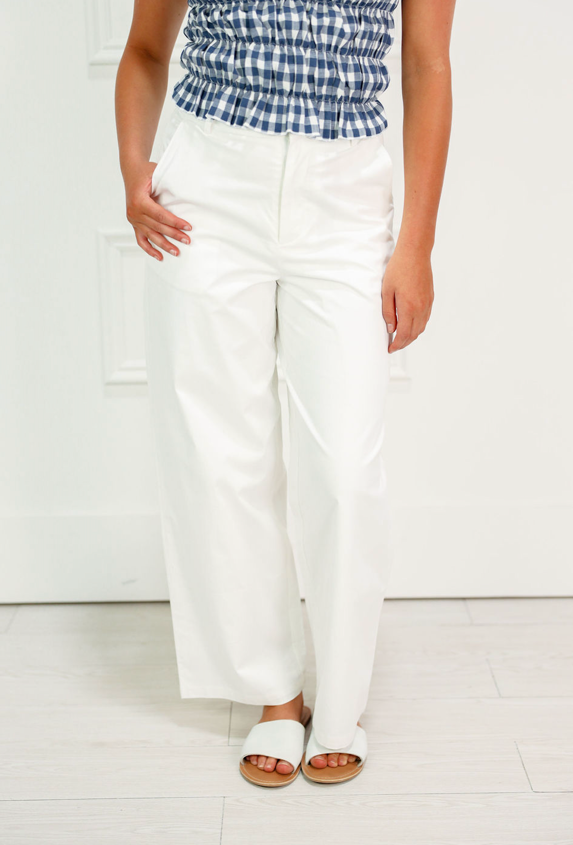 Mid Rise Wide Leg Pants