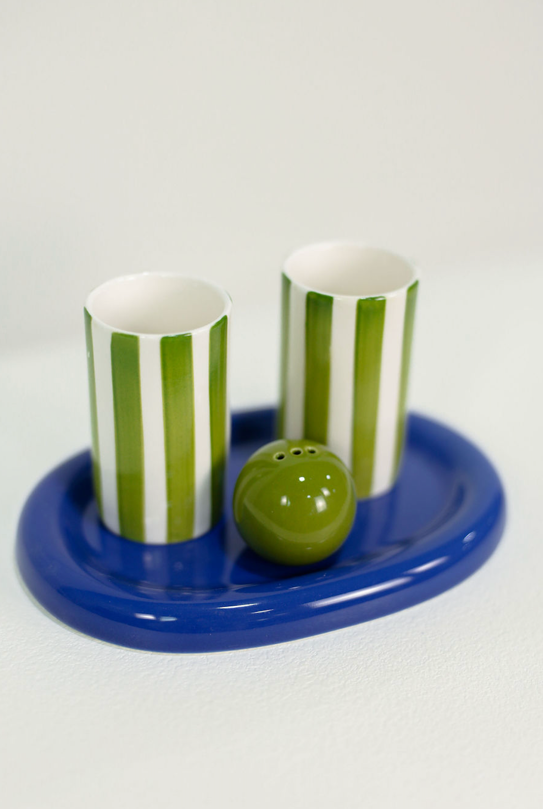 Shot Glass Set w/ Tray & Shaker