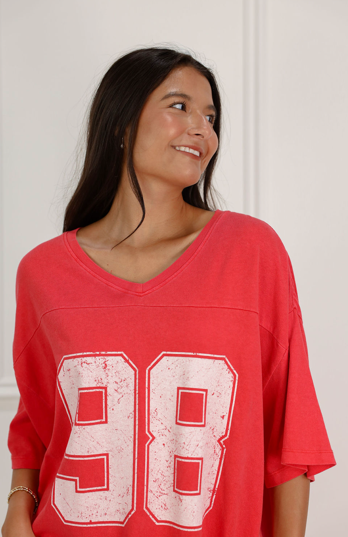 Varsity V-neck T-shirt Red