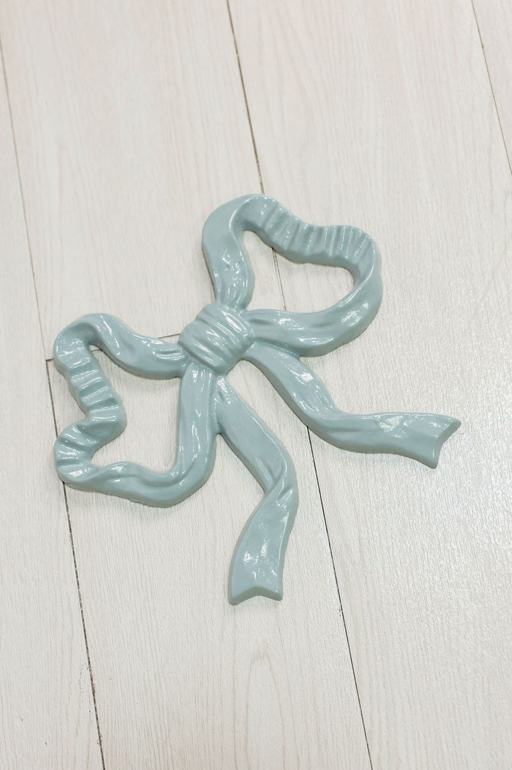 Cast Iron Blue Bow