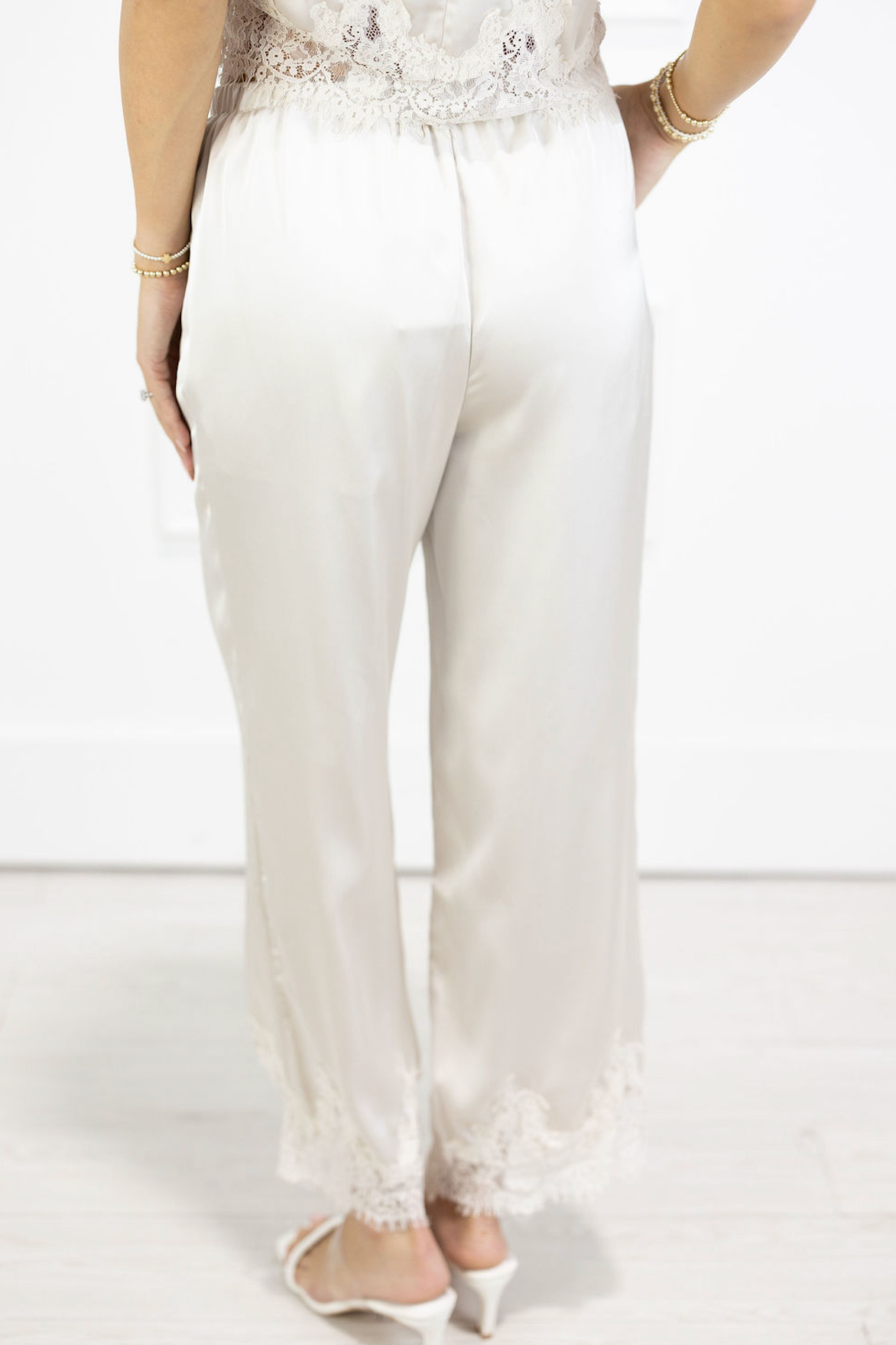 Lace Trim Pants Cream