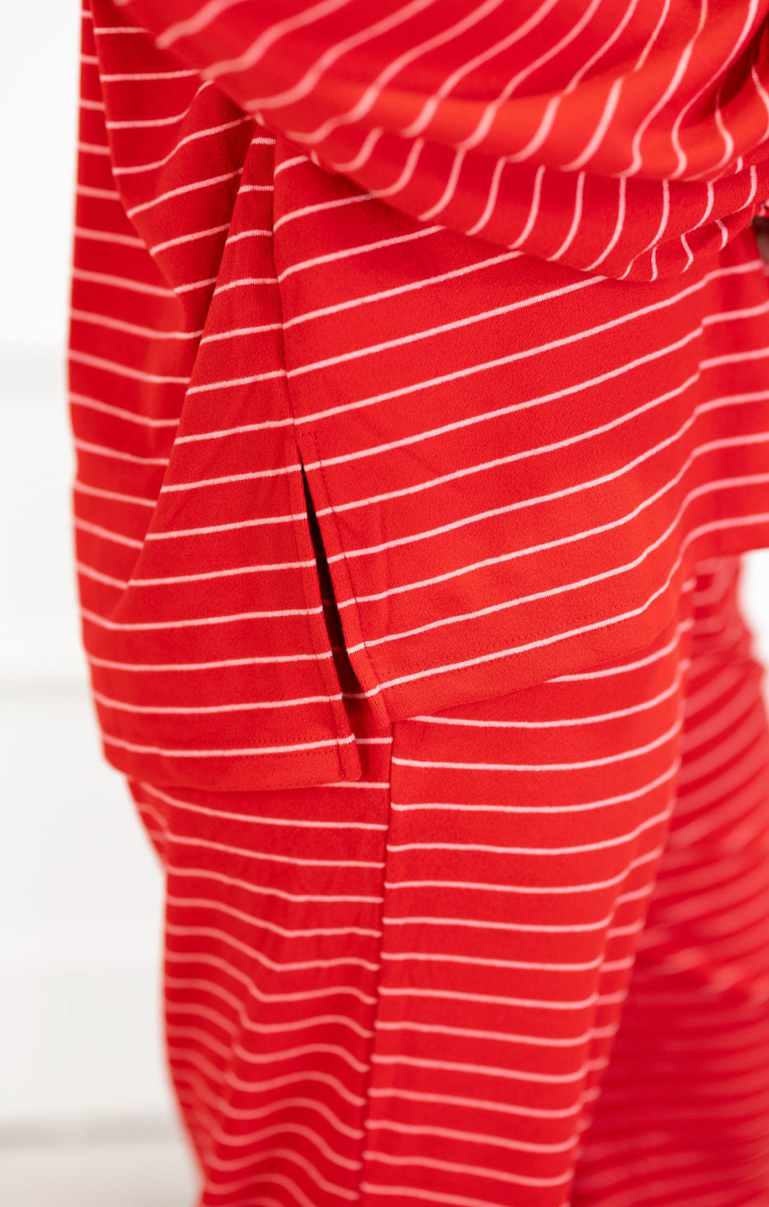 Red Brushed Stripe Lounge Set of 2