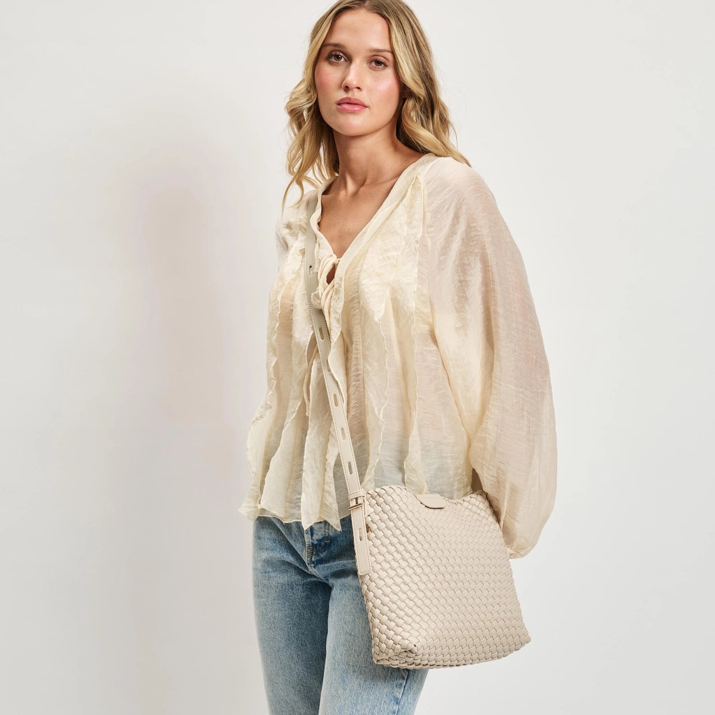 Isadora Bucket Bag Ivory