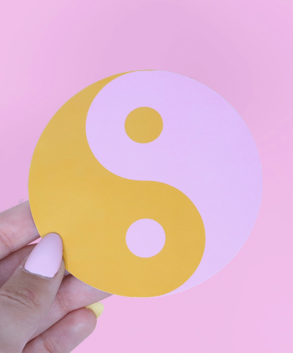 Ying Yang Sticker - Clothe Boutique