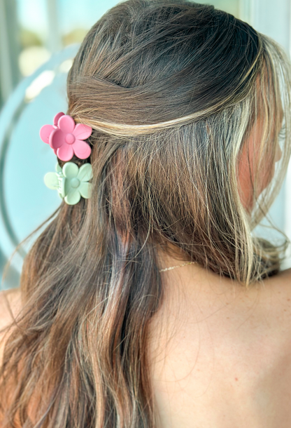 Mini Flower Claw Clips